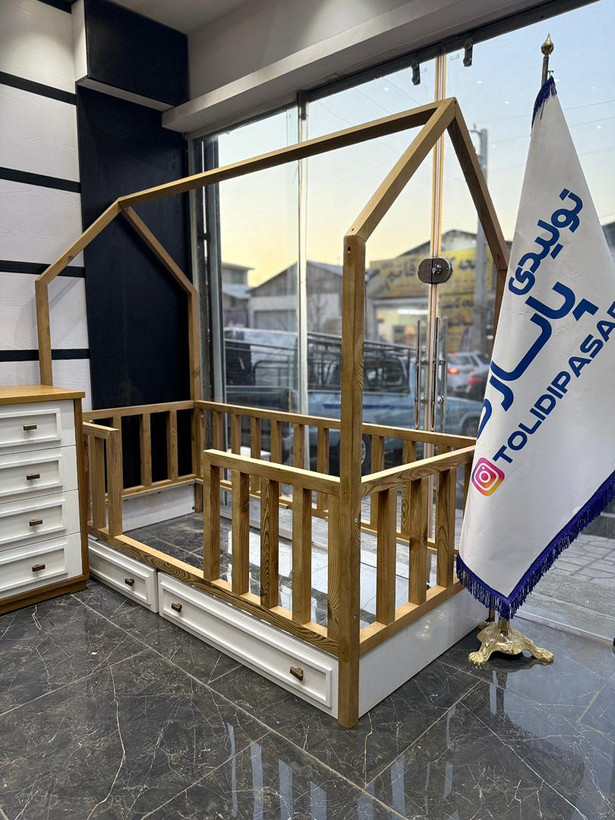 سرویس خواب نوزاد تمام چوب و روکش بلوط مدل فیلا